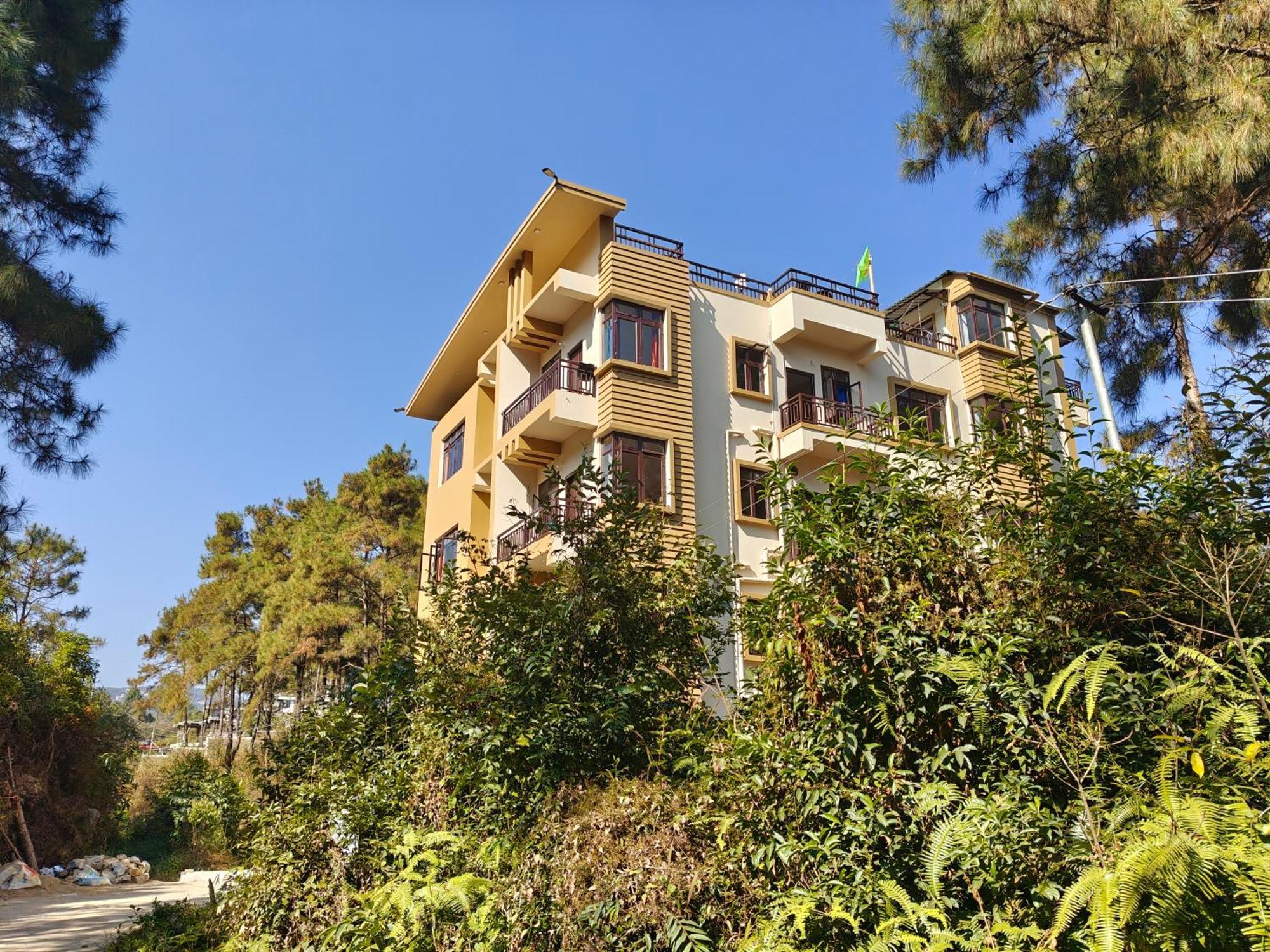 Xtsy Travellers Hostel Shillong Buitenkant foto