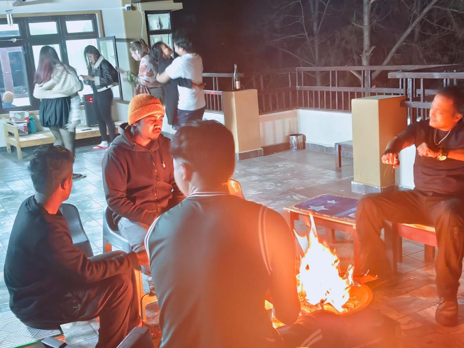 Xtsy Travellers Hostel Shillong Buitenkant foto
