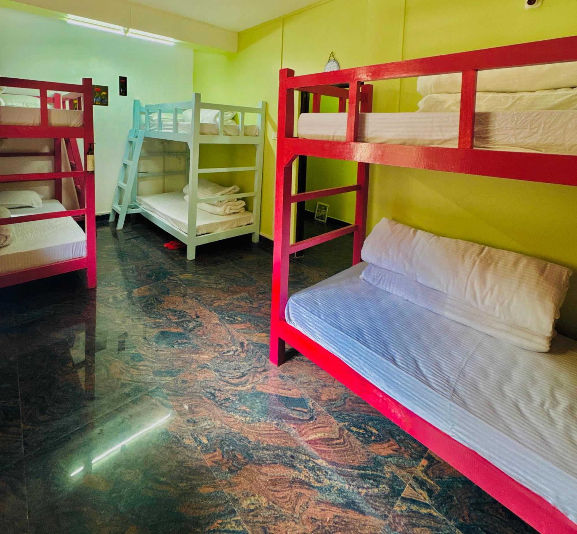 Xtsy Travellers Hostel Shillong Buitenkant foto