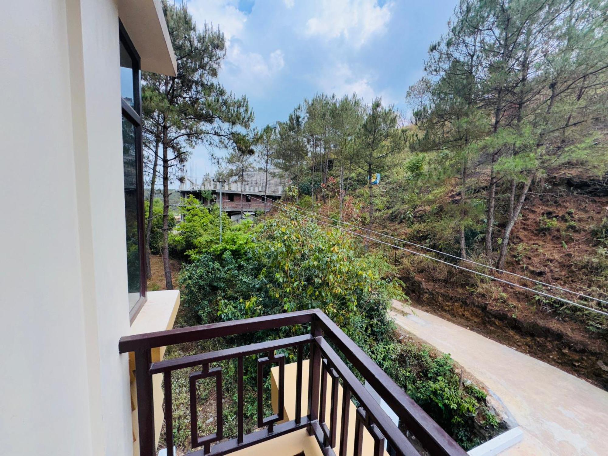 Xtsy Travellers Hostel Shillong Buitenkant foto
