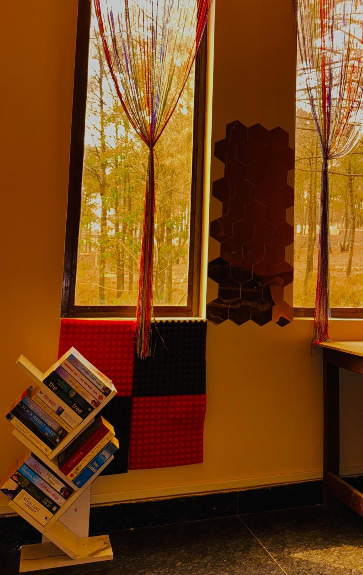 Xtsy Travellers Hostel Shillong Buitenkant foto