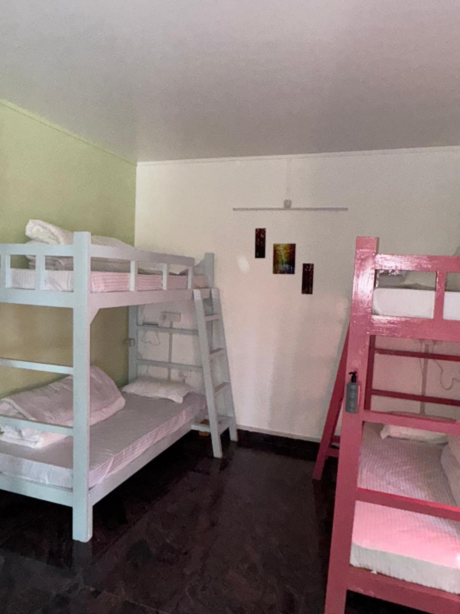 Xtsy Travellers Hostel Shillong Buitenkant foto